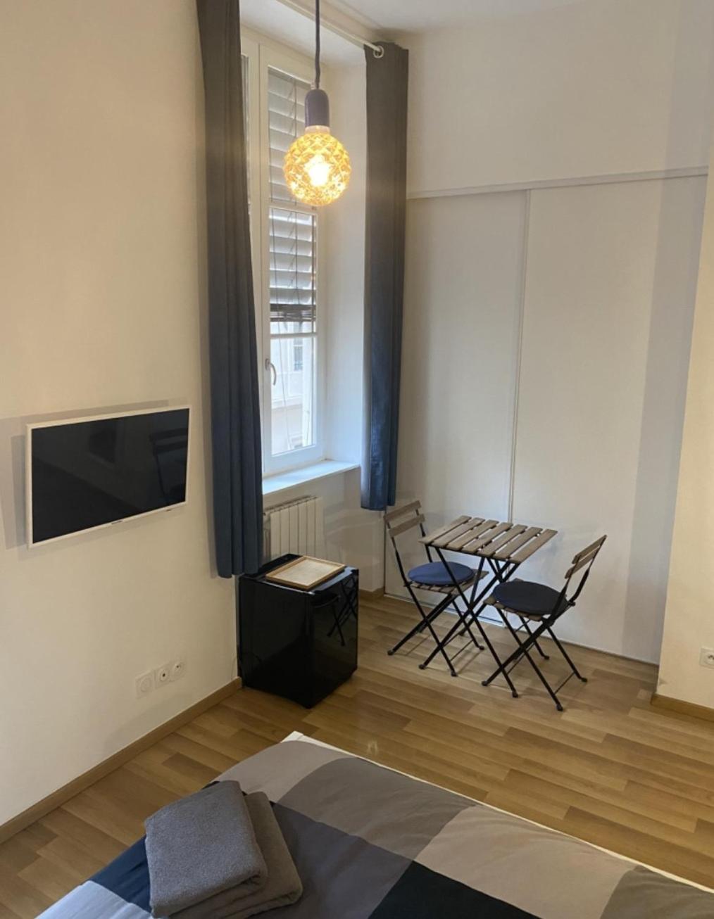 Chambre Confort Centre Ville Chez L'Habitant Lyon Bagian luar foto